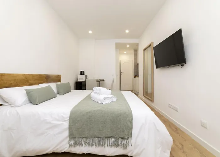 Luxury III - Ferga Suites